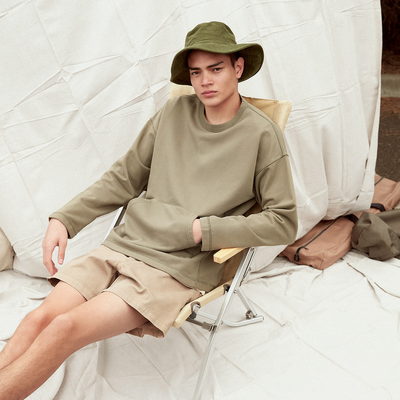 Kangaroo Pocket Sweat